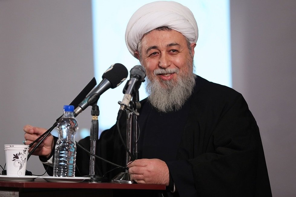 امام خمینی (ره): آقای شاه آبادی علاوه براینکه یک فقیه بزرگ و یک عارف کامل بودند، یک مبارز به تمام معنا هم بودند