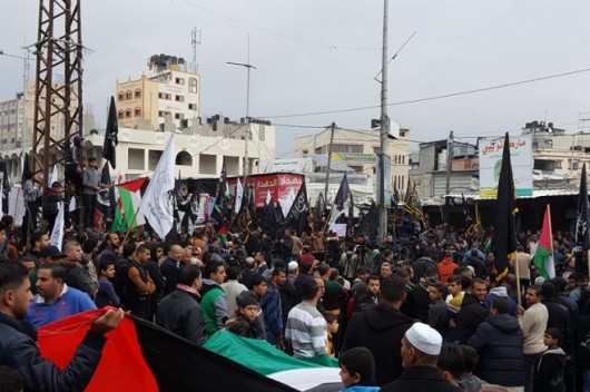 دومین جمعه خشم مردم فلسطین در حمایت از قدس/ درگیری تظاهرات کنندگان با نیروهای رژیم اشغالگر