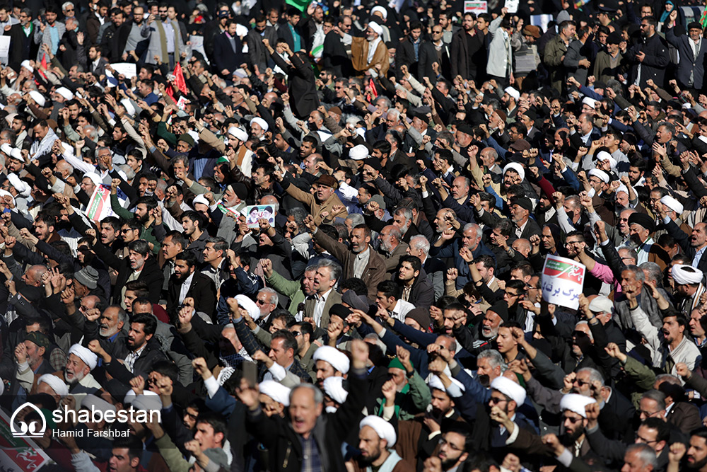 راهپیمایی مردم مشهد در محکومیت فتنه گران و تجدید بیعت با رهبر انقلاب برگزار می شود