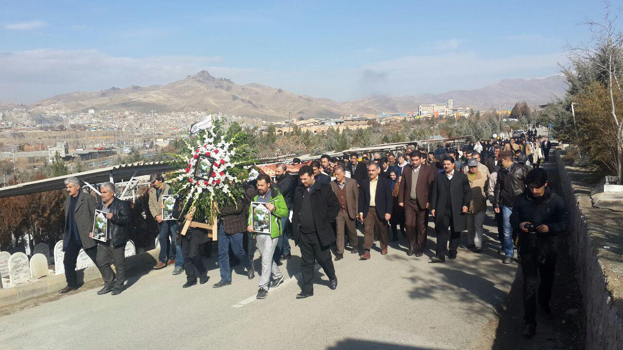  جلال بابازاده در قطعه هنرمندان بهشت محمدی سنندج به خاک سپرده شد