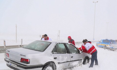 احتمال ریزش بهمن در جاده‌ها/ پیش‌بینی کاهش دمای هوا تا ۲۰- درجه