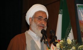 انگیزه های انقلاب اسلامی برخواسته از قرآن کریم است