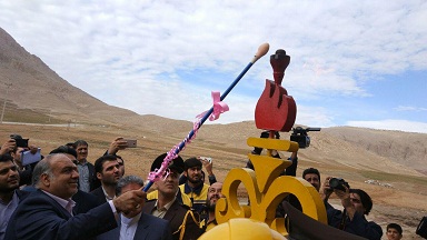 آغاز گازرسانی به ۲۵ روستای شهرستان هرسین/کارخانه پشم شویی غرب کشور افتتاح شد