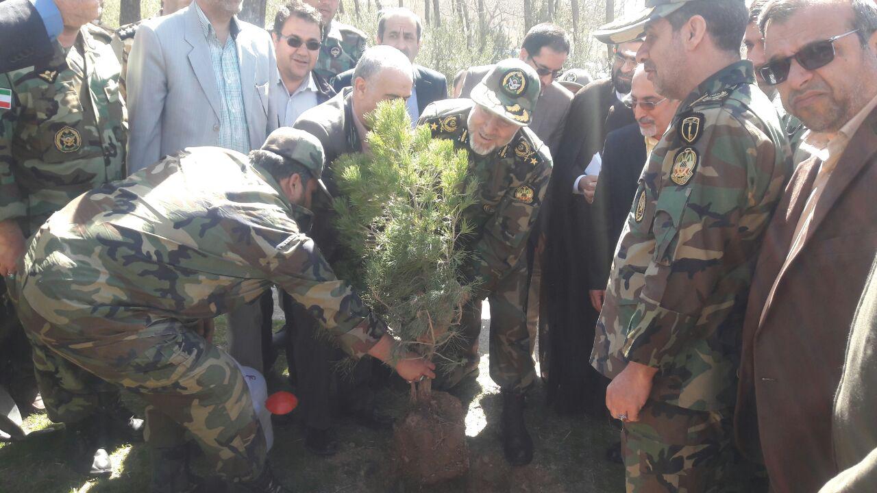 نیروی زمینی آماده کمک به منابع طبیعی کشور است