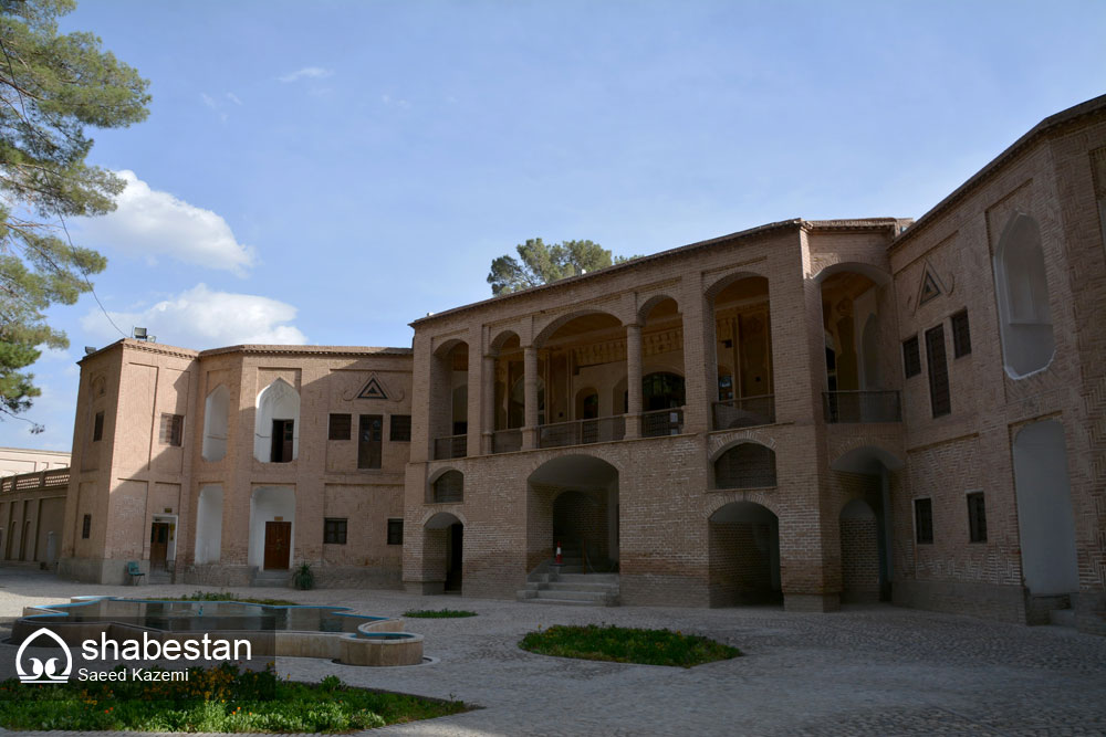 عملیات عمرانی مجموعه جهانی باغ و عمارت اکبریه بیرجند آغاز شد