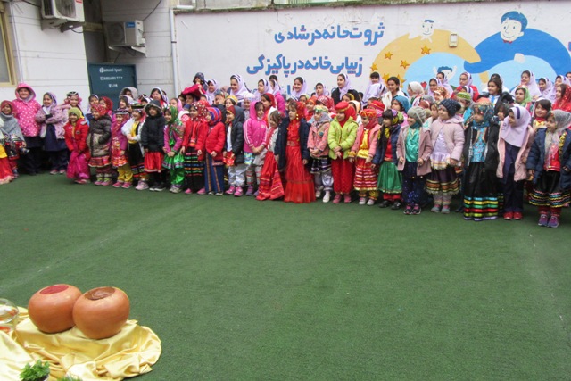 جشن بهاریه در دبستان ساعی گرگان برگزار شد