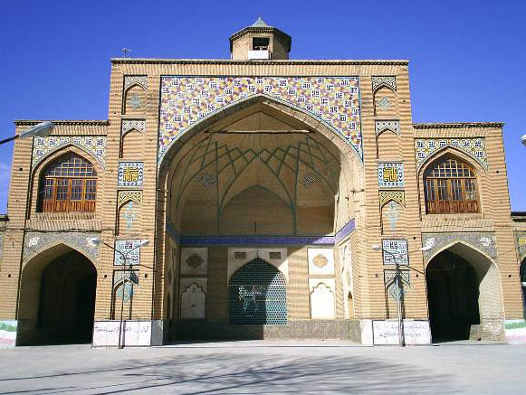 مسجد امام خمینی (ره) شهرستان بروجرد از جاذبه های کم نظیر گردشگری مذهبی