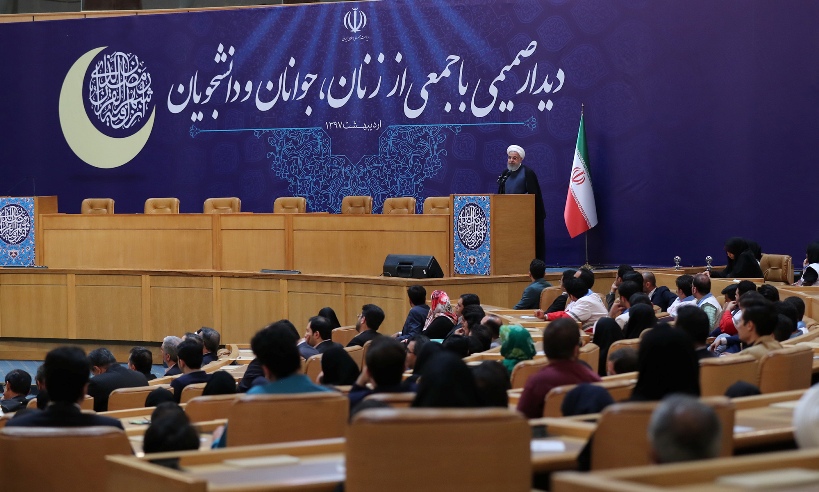 ۱۲ معاون وزیر و روسای سازمان، و ۴۶ مدیرکل از بانوان انتخاب شده اند/ایجاد۸۰۰ هزار شغل در سال ۹۶ به معنای ادای دین بود