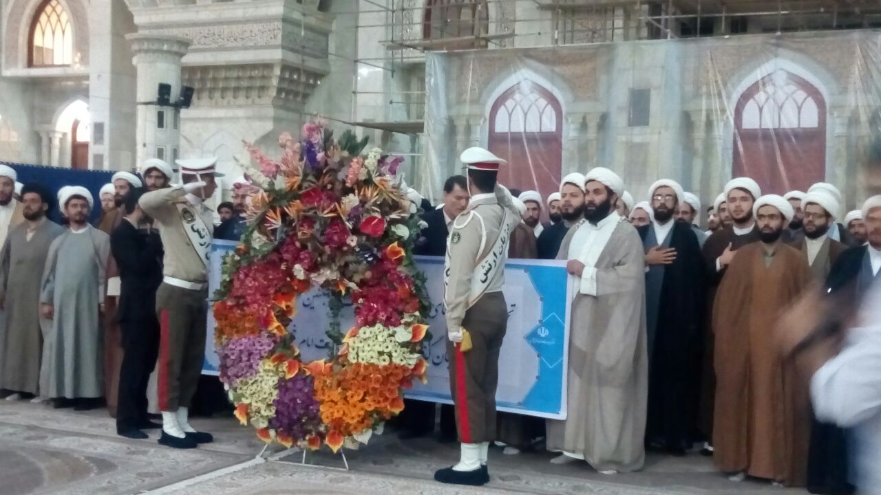 جمعی از مبلغان و مبلغات   حوزوی با آرمان‌های امام راحل و رهبر معظم انقلاب تجدید میثاق کردند