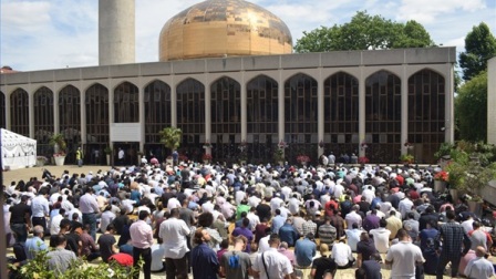 مسجد مرکزی لندن؛ پذیرای هزاران نمازگزار در ماه رمضان + عکس