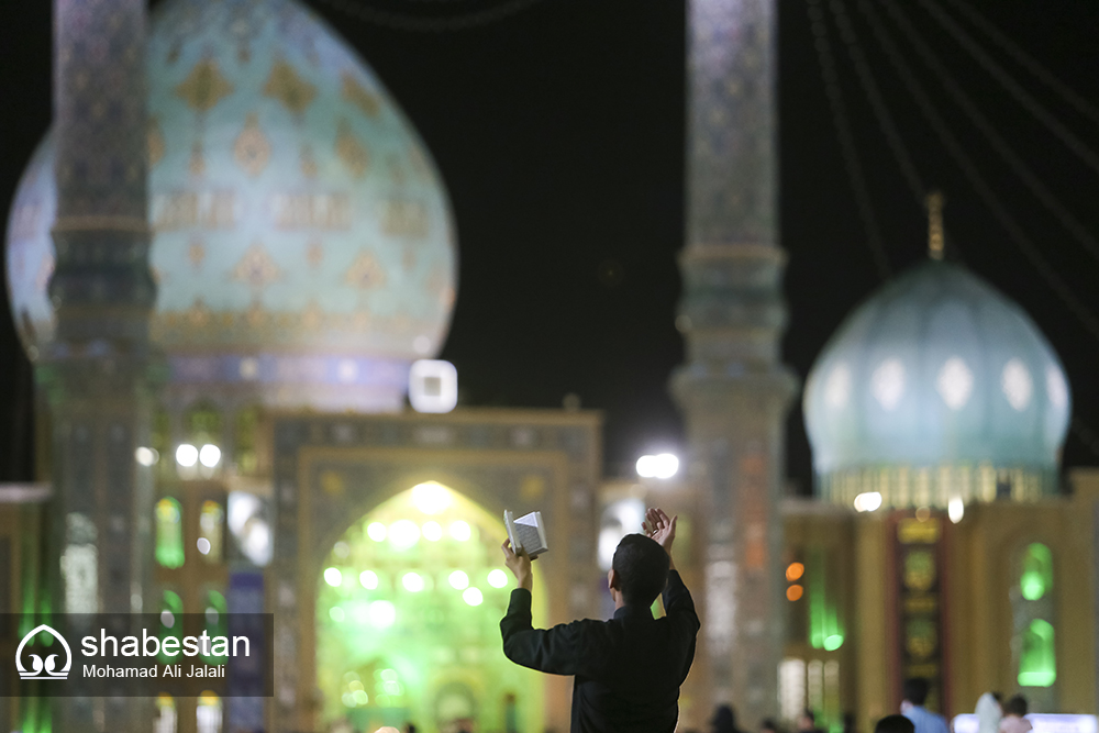 جشن بزرگ «بیعت با امام» در مسجد جمکران و افزایش چندبرابری مصرف برق مساجد