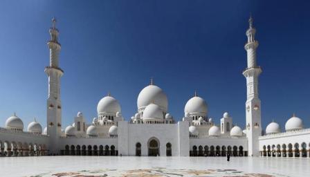 حضور یک میلیون زائر  در «مسجد جامع شیخ زاید»