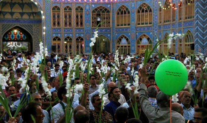 حرم مطهر حضرت محمد هلال بن علی (ع) در عید غدیرخم، گلباران می‌ شود