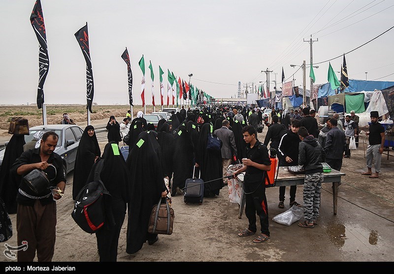 موکب شهدای تدارکات و شیفتگان امام حسین(ع) استان سمنان پذیرای عزاداران حسینی