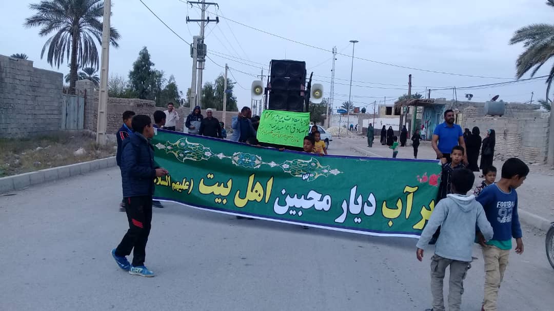 همایش پیاده روی خانوادگی به مناسبت هفته وحدت در روستای «بر آب» برگزار شد