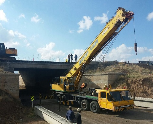 بهسازی ۹ دستگاه پل بزرگ در جاده های استان  زنجان 