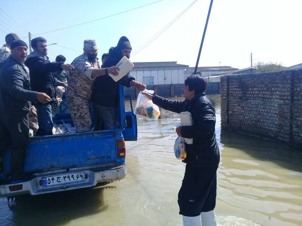 نماینده مدیرعامل جمعیت ایثارگران کشور از مناطق سیل زده گلستان بازدید کرد