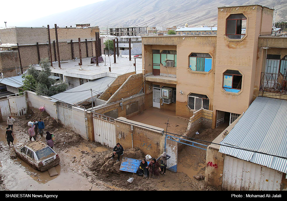 بازه زمانی یک ساله برای بازسازی مانطق سیل زده لرستان تعیین شد