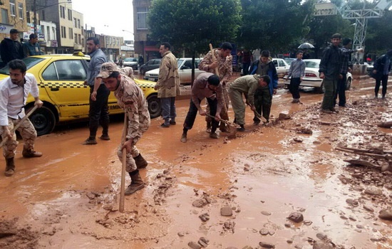 سیل محبت از البرز راه افتاده است/ همراهی بسیج و کانون های مسجد 