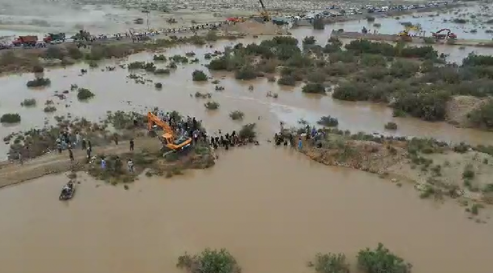 راه های ارتباطی به ۵۰۰ روستای سیستان و بلوچستان قطع شده است