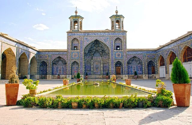 تور تخصصی مسجدگردی با عنوان «آستان دوست» در شیراز برگزار می شود