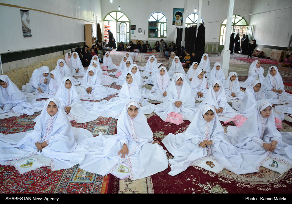 برگزاری جشن عبادت روزه اولی ها در مناطق سیل زده لرستان