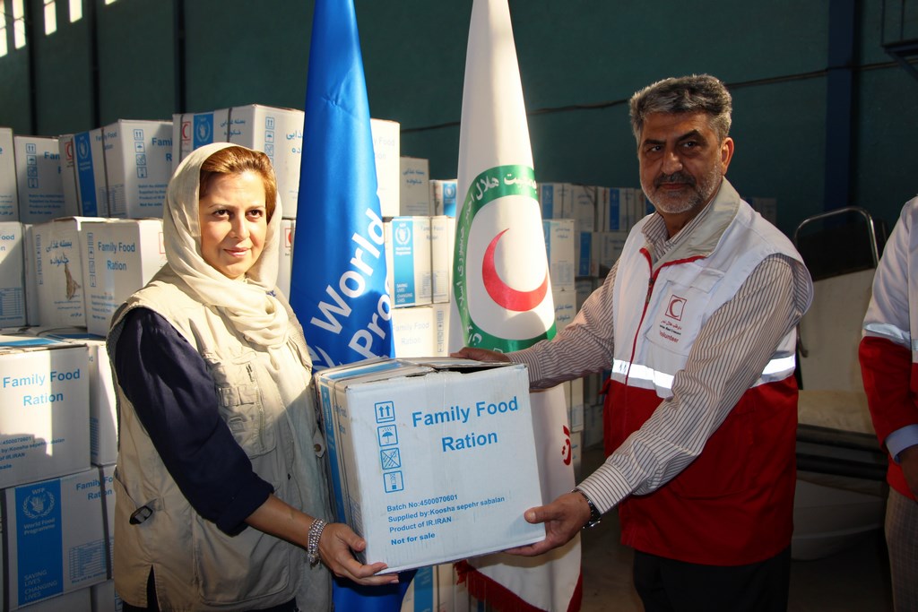 ۱۲ هزار بسته غذایی از سوی سازمان ملل به هلال احمر خوزستان تحویل داده شد