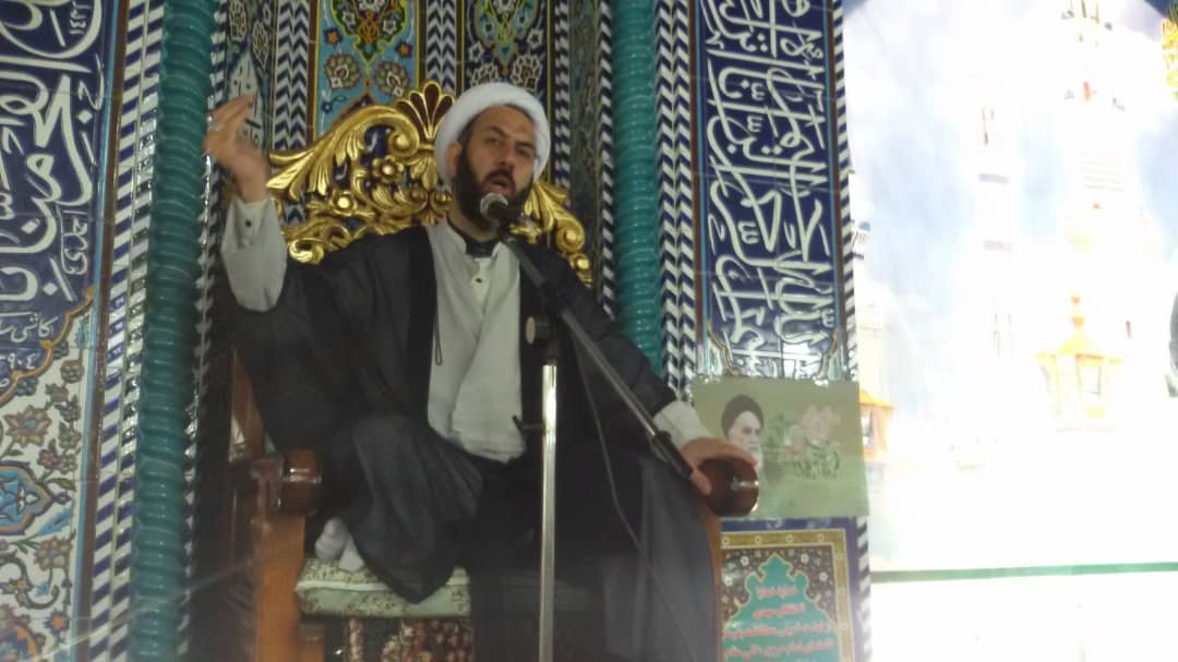  امام خمینی(ره) شخصیتی ژرف‌اندیش و عمق‌نگر بود 