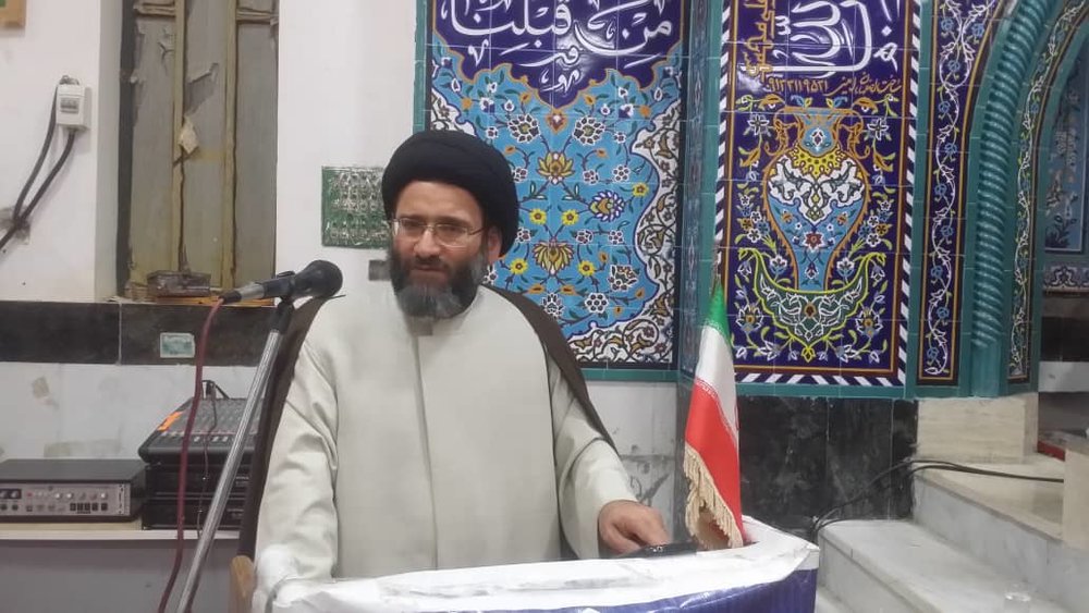 امام خمینی (ره) شخصیتی بود که بعد از عصر معصومین (ع) نظیر ایشان سراغ نداشته‌ایم 