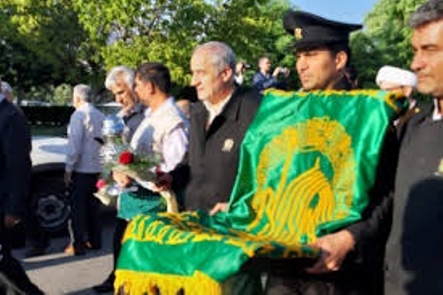 کاروان خادمان رضوی فضای استان سمنان را عطرآگین کردند