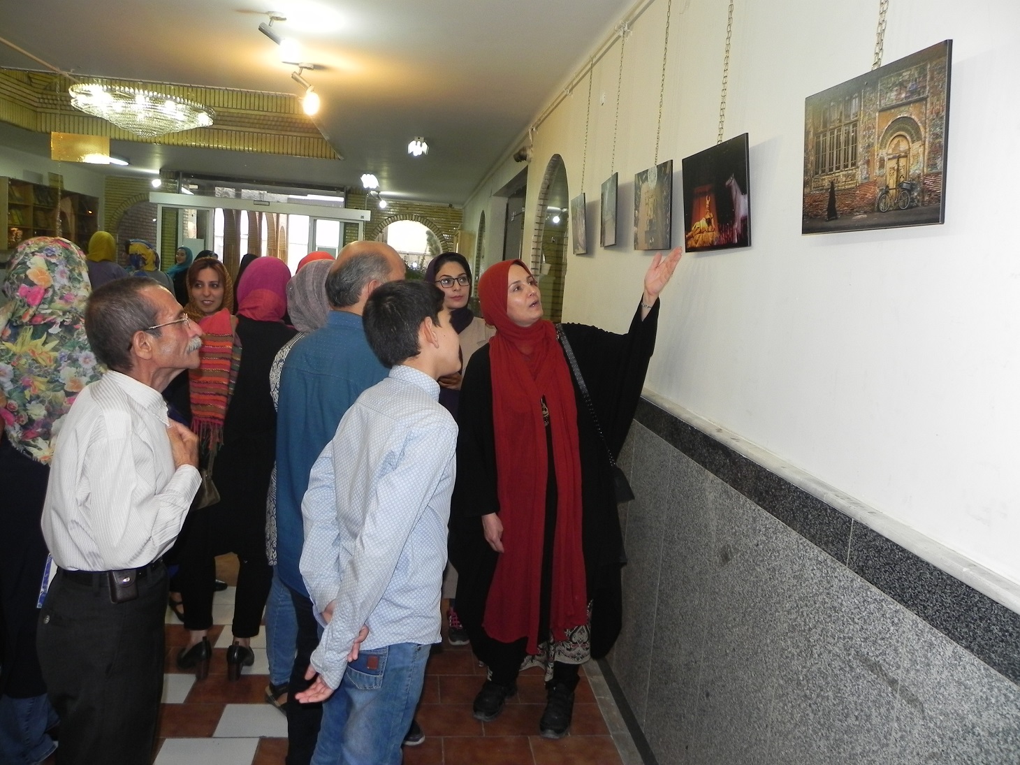 نمایشگاه دومین جشنواره ملی عکس شاهنامه در ساوه