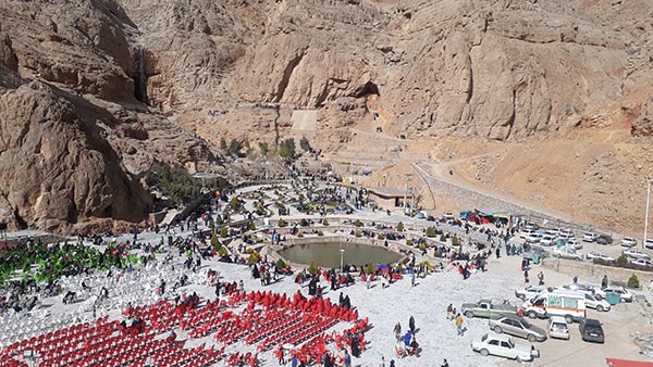 تجربه هیجان در دامنه «چشمه لادر» خمینی شهر