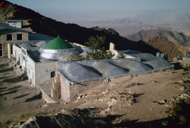 بقعه متبرک  نوادگان حضرت نوح (ع) در سمنان