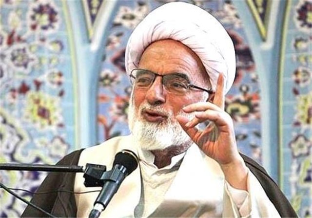 راه شهید سلیمانی با درهم کوبیدن هیمنه آمریکا و خروجش از منطقه ادامه دارد