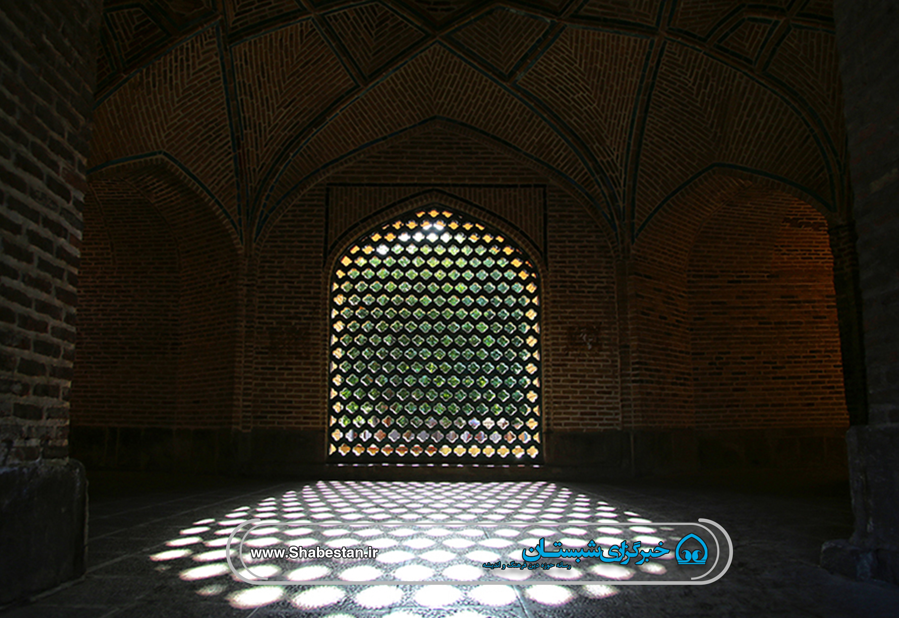 حمایت هر مسجد از یک خانواده زندانی نیازمند بسیاری از آسیب‌های اجتماعی را کاهش می‌دهد