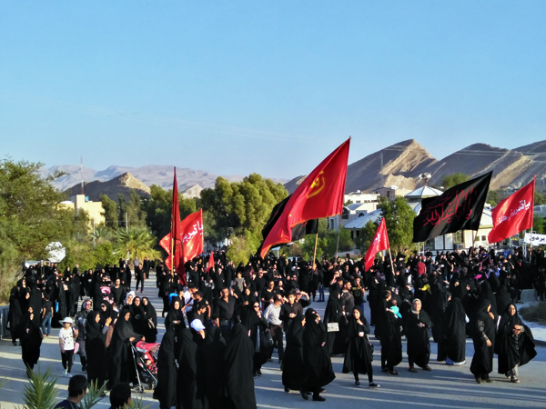 پیاده‌روی باشکوه جاماندگان اربعین حسینی در لارستان برگزار شد