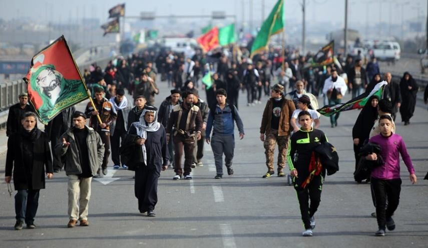  ۱۲ هزار زائر اربعین توسط ناوگان جاده اي استان زنجان جابه جا شدند 