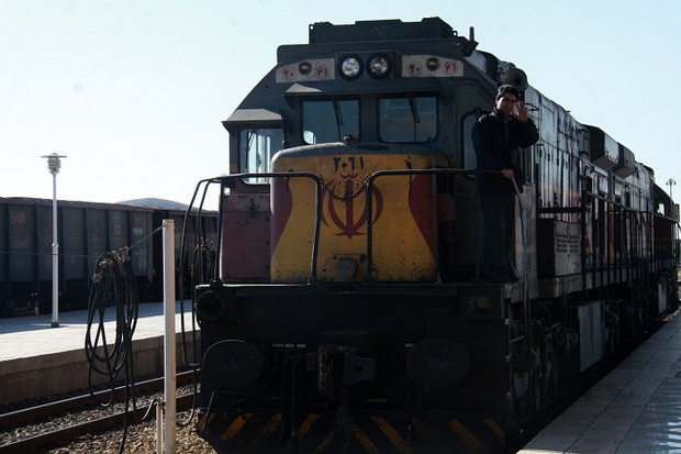 صادرات ریلی از مرز اینچه برون از سرگرفته شد/ انتقال ۴۵ واگن از طریق راه آهن به ترکمنستان  