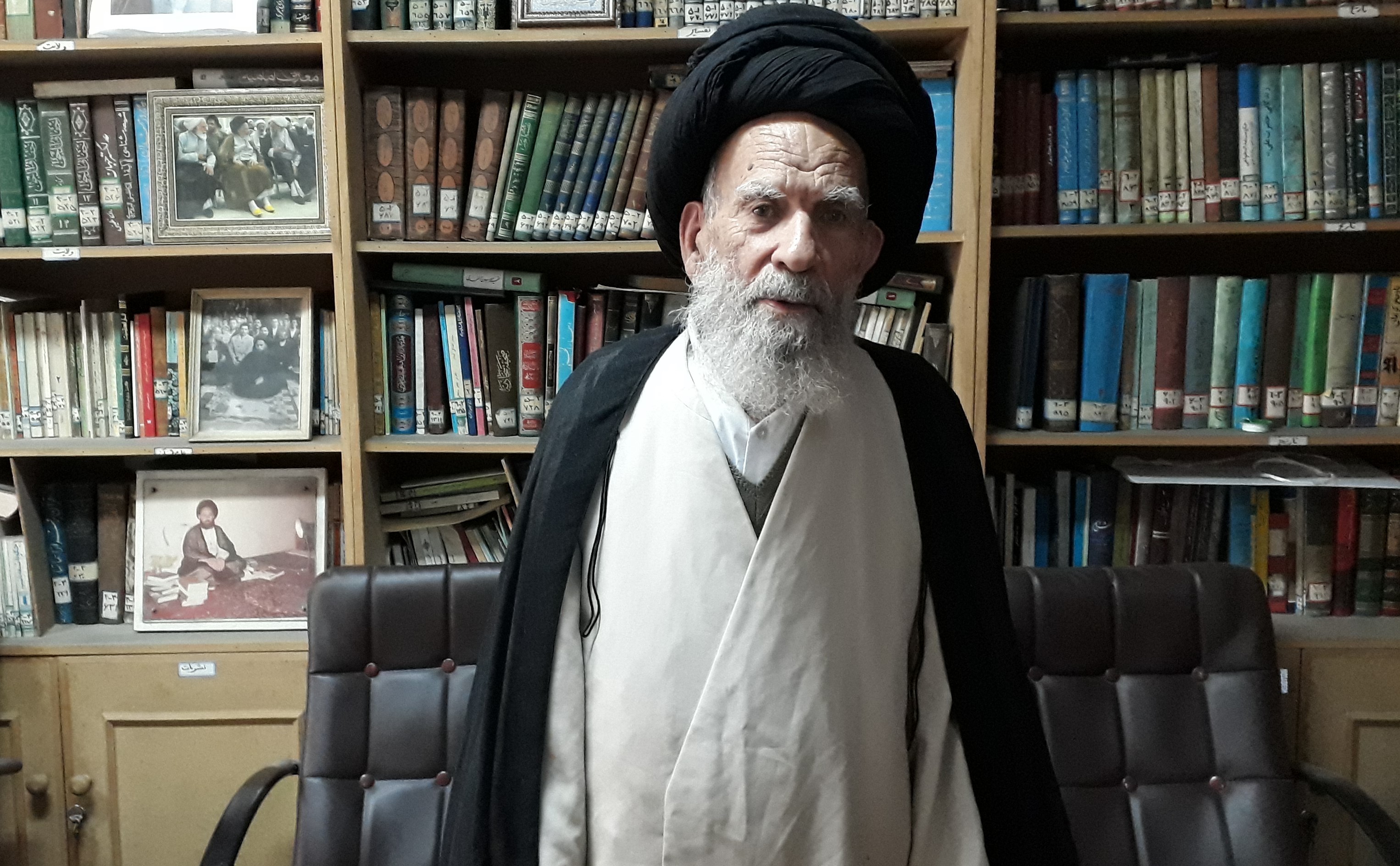 امام‌جماعتی که دغدغه‌اش ایجاد مسجد تراز است/ از داشتن اجازه ممهور امام(ره) تا جواز نقل حدیث و انجام امور حسبیه