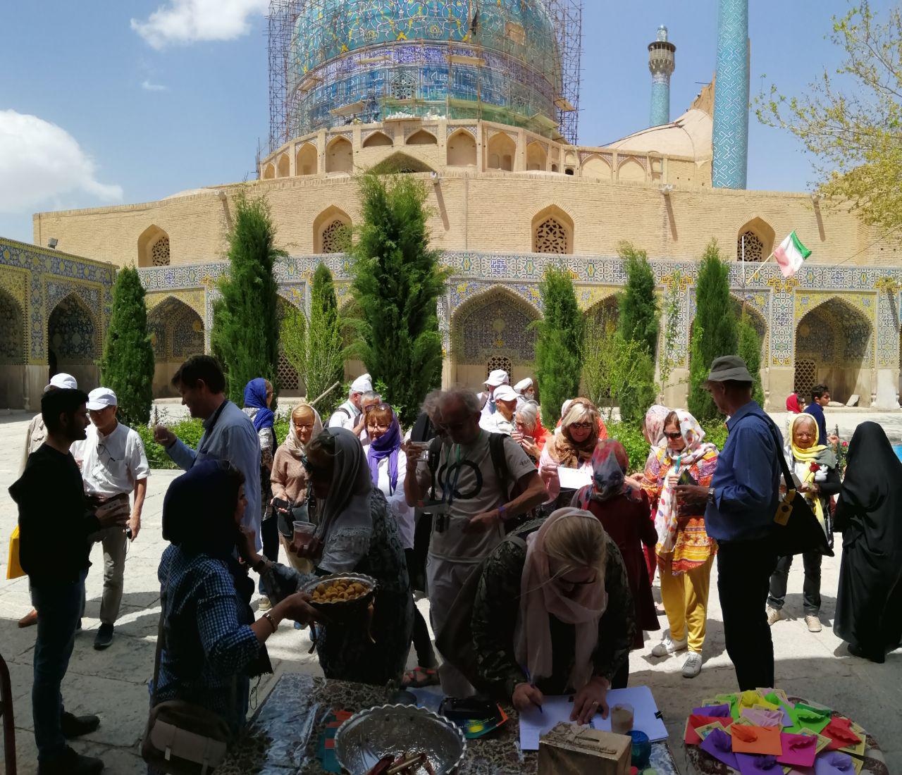 گردشگری مذهبی، عامل معرفی اسلام شیعی به جهانیان