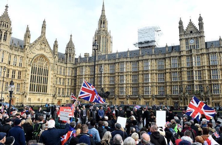 تظاهرات مردم انگلیس علیه جنایات عربستان و امارات