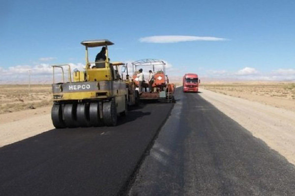 بهسازی و تکمیل ۱۳۰ کیلومتر راه فرعی و روستایی در استان ایلام