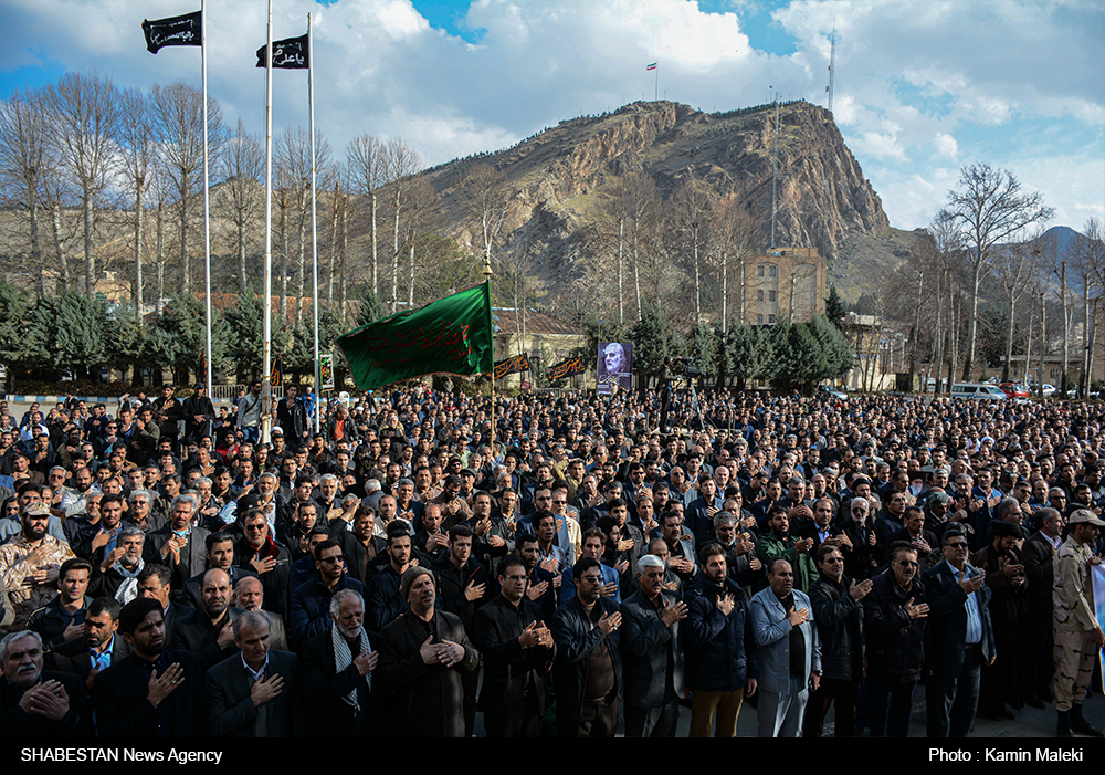  حماسه انقلابی ملت در سوگ ابر قهرمانی از خاک وطن