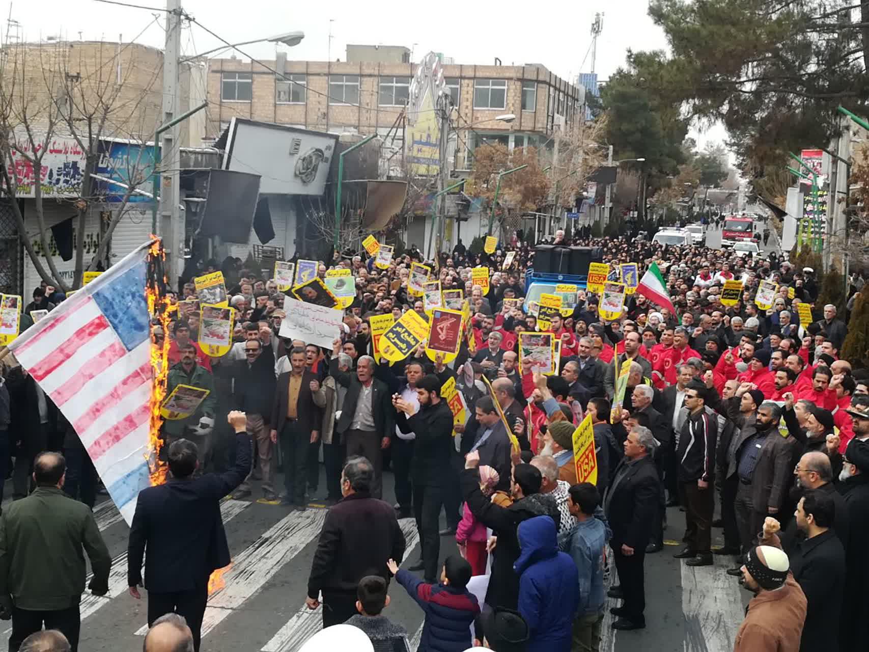 برگزاری راهپیمایی حمایت از اقتدار نظام جمهوری اسلامی و محکوم کردن برخی اقدامات ساختارشکنانه