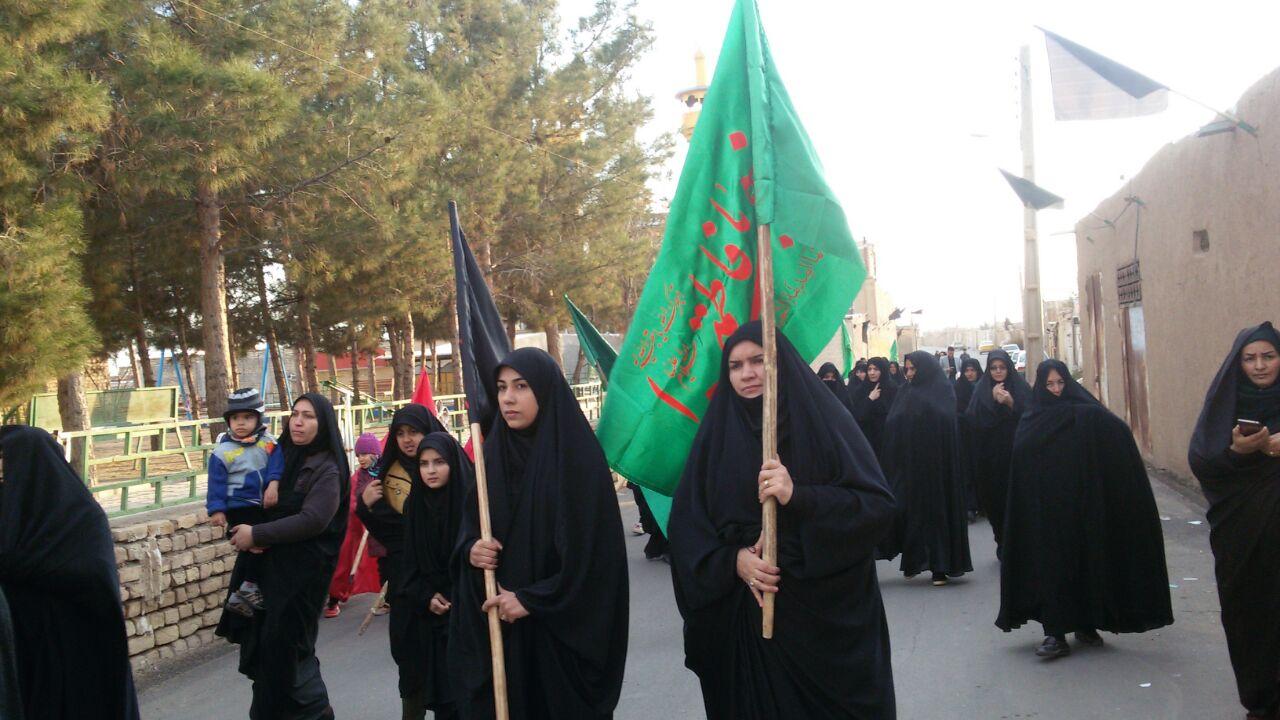 برگزاری «اجتماع بانوان فاطمی» در روستای کاغذی آران و بیدگل