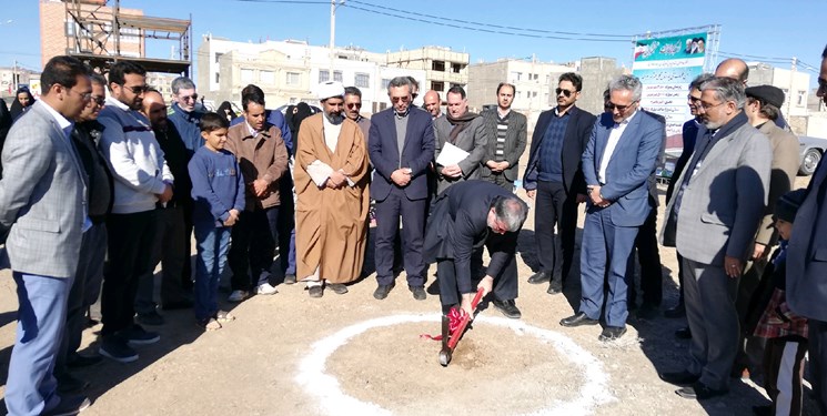 کلنگ   بیمارستان محلی مهرشهر بیرجند به زمین زده شد