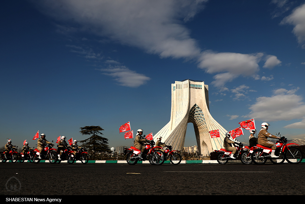 کلیپ| مراسم رژه موتور سواران نیروهای مسلح 