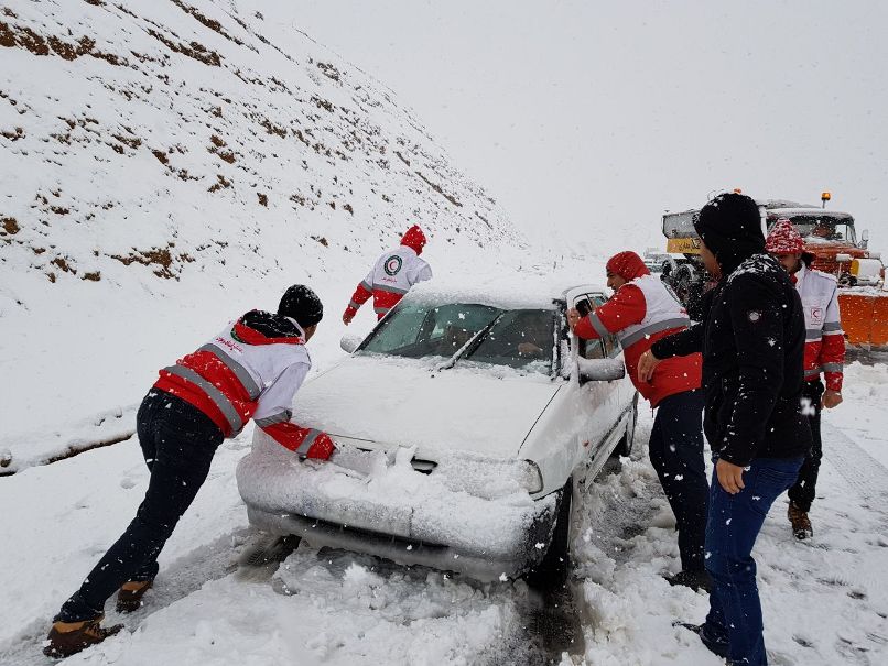 جان۲۰ هزار نفر از کولاک برف نجات داده شد 