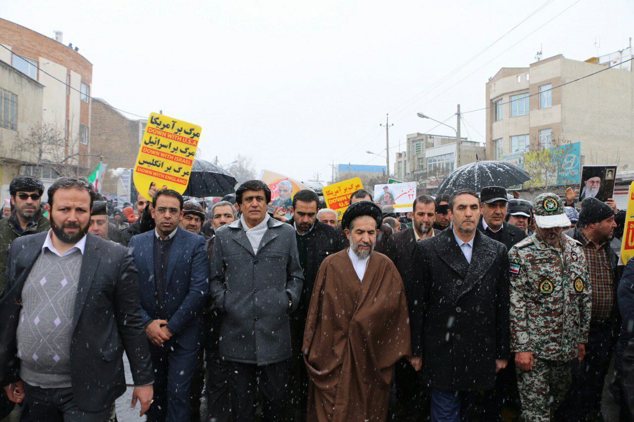 حضور پرشور در راهپیمایی ۲۲ بهمن پاسخ قاطع به یاوه گویی دشمنان بود