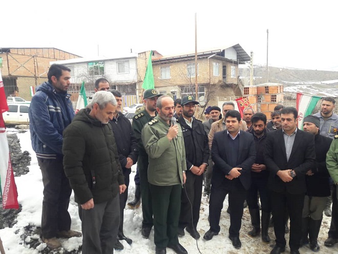   مشارکت مردم با دولت، جامعه را از وابستگی به وارستگی می‌رساند